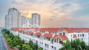 em sẵn các căn liền kề gửi bán splendora, nhà hoàn thiện, sẵn hợp đồng cho thuê ngay, giá đầu tư!