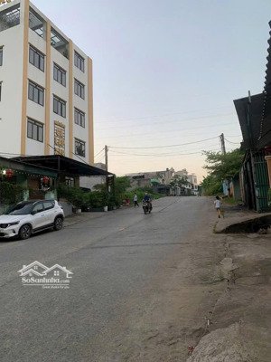 ra hàng 2 ô f0 ngay dốc giao thông giá chỉ 1ty3xxtr 
