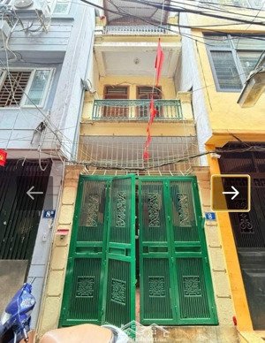 siêu phẩm vị trí đẹp phố quan hoa, cầu giấy, dt42m 5 tầng ngõ ô tô 7 chỗ vào tận nhà giá chỉ 10,8