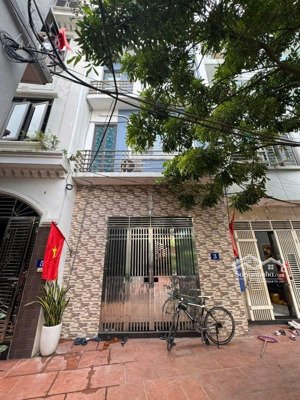 nhà đẹp giá rẻ phố ngọc thụy, 40m2 x 5 tầng, mt 4.7m, ô tô đỗ cổng, chỉ 6.95 tỷ, 