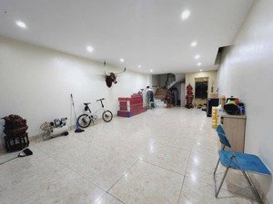 cho thuê nhà phân lô nguyễn xiển 6 tầng thang máy, dt 70m2, 6pn, 22 triệu