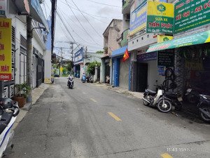 nhà mặt tiền đường 15m hiệp thành quận 12