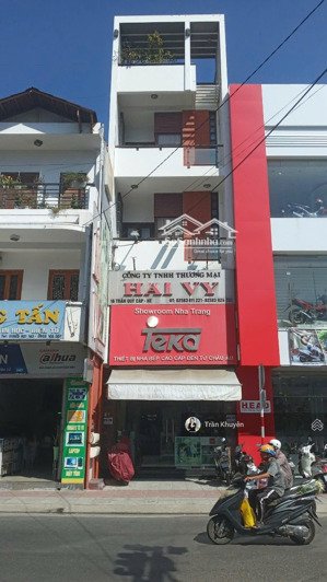 nhà 5 tầng đường trần quý cáp- nha trang cách biển 500m