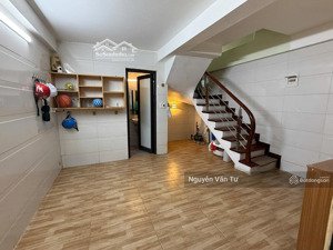 bán gấp nhà dân xây mộ lao ngay hồ gươm plz cạnh ô tô- 6 tầngx30m2 chỉ nhỉnh 5 tỷ tặng nội thất xịn