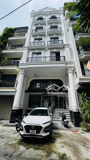 chính chủ gửi bán khách sạn 9 tầng mặt tiền 8.6m đường đại cồ việt - vị trí đẹp - giá đầu tư