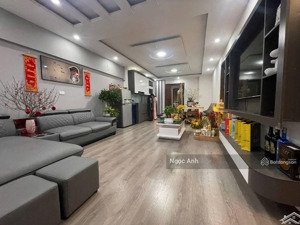 cần tiền bán gấp căn cc ct1 kđt mới văn khê- lô góc-full nội thất-diện tích 100m2-3 ngủ nhỉnh 6 tỷ