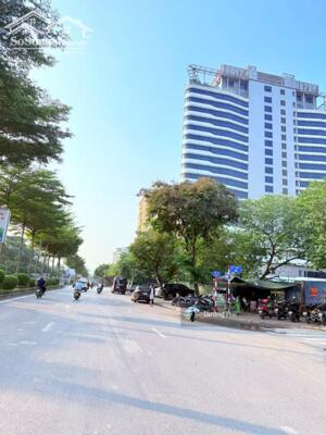 Bán Biệt Thự Từ Liêm 175m - MT 12m - 4 Tầng - Chỉ 240tr/m Gần Ngoại Giao Đoàn Công viên Hòa Bình