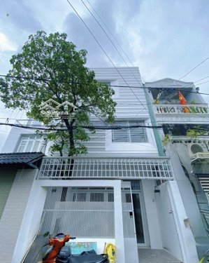 gần phú mỹ hưng - 3 tầng - 5x12 - hxh - cạnh quận 7 - nhỉnh 5 tỷ