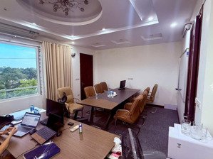 cho thuê nhà nguyên căn mặt phố lâm hạ - bồ đề - ô tô tránh - văn phòng - phòng khám -dạy học ,....