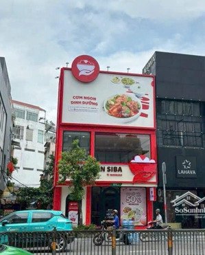 mới ra! căn góc 2mt tôn thất tùng, bến thành, q1, 7m x 15m, hợp đồng thuê 95 triệu/tháng.