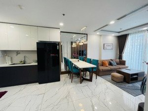 cần cho thuê căn hộ sunshine sky city q7