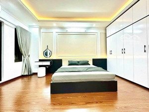 #hiếm đông ngạc - 5 tầng - 10m ra ô tô tránh - sát phạm văn đồng