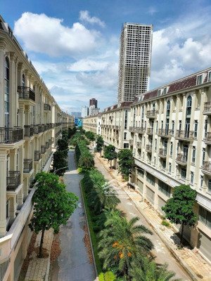 cần bán shophouse him lam trục bồn cây giá cực tốt, lh 