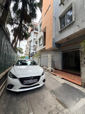 bán nhà phân lô, 80m2, 24 tỷ tại trần quốc hoàn, dịch vọng, cầu giấy, hà nội, hàng hiếm! sđcc