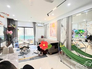 bán nhà 6 tầng cực đẹp 55m2 - mt 4.5m - mặt phố dương quảng hàm, cầu giấy. giá 20.2 tỷ.