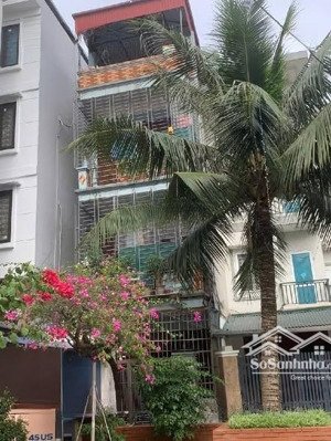 bán nhà ngõ 1295 giải phóng, 43m2, 9.8 tỷ. mặt tiền rộng, ô tô đỗ cửa, ngõ thẳng