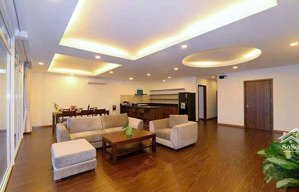 tòa căn hộ dịch vụ view hồ tây mặt tiền 13m vị trí kim cương phố từ hoa dòng tiền 250tr/th