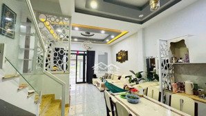 bán nhà 2 tầng đẹp kiên cố (82,4m2 ngang 5m), hướng nam, đường ô tô giá 2,8 tỷ phước đồng nha trang