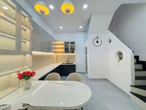 bán gấp nhà trần kế xương phú nhuận 60m2, hẻm ô tô, gần công viên gia định, sổ hồng riêng gia 3ty2