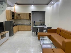 cho thuê nhà nguyên căn 4 phòng ngủ khu acc vĩnh hoà nha trang giá 17 triệu/tháng