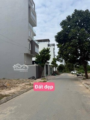 cần bán đất đấu giá cổ linh long biên hà nội.