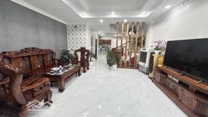 nhà mặt tiền kinh doanh, dt 90m2, nhà 2 tầng hiệp thành, giá chỉ 6 tỷ thương lượng
