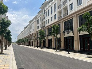 bán căn nhà phố liền kề phân khu thời đại giá rẻ vinhomes ocean park 3, giá 8.9x tỷ