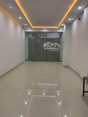 *bán nhanh nhà đường cách mạng tháng 8, gần ông ích đường, dt 95.5m2, giá 8 tỷ