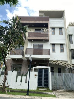 chủ nhà xuất ngoại cần bán gấp căn góc 13 tỷ, giá thương lượng