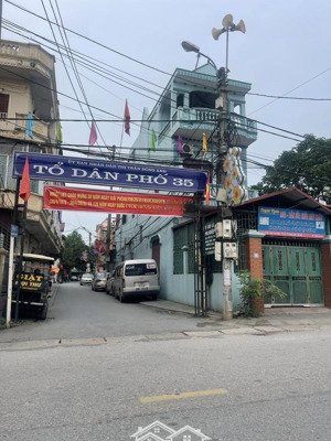 đất đẹp-2 thoáng- trục chính kinh doanh thị trấn đông anh