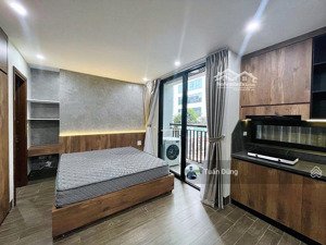 tòa chdv hào nam đống đa, 68m2, 7 tầng, 11 căn hộ full đồ, dòng tiền 900 triệu/năm, ngõ thông rộng