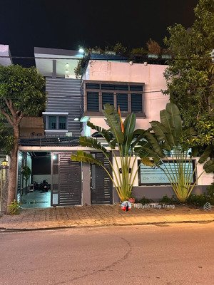 nhà phố ngang 10x18 biệt thự d35 ik hình giá tốt nhất khu vực, bao sổ, ngay cạnh aeon mall