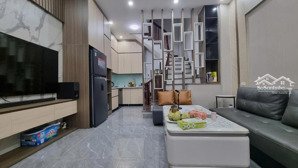 - bán nhà thuỵ khuê, sát phố, 47m2, 9.4 tỷ.