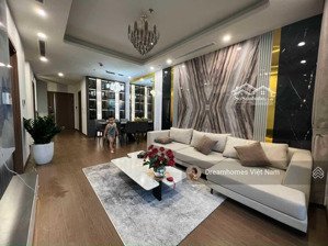 cho thuê quỹ căn hộ ct8 mỹ đình đẹp và rẻ nhất thị đang trống vào ngay. lh 