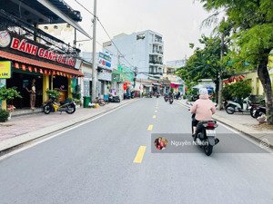 hơn 40 triệu/m2 bán đất đường 12m (7.5 x 50) thổ cư 360.3m2 trung tâm thủ đức. tặng nhà 1 lầu