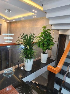 căn góc 2 mặt tiền hxh 12m đường tân sơn nhì. q tân phú. dt: 4x21 (84m2). 4 tầng. giá 13,9 tỷ