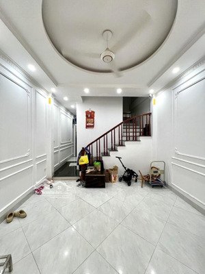 kim ngưu | 85m2 - 5t - mt 5m | gara thang máy - nhà đẹp ở luôn | 18 tỷ