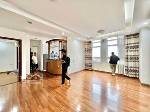 chính chủ cần bán gấp căn hộ cộng hoà plaza 72m2, 2pn 2wc, giá 3 tỷ 250