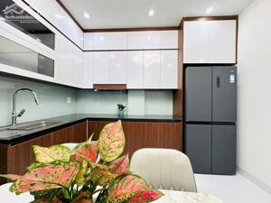 Bán nhà mặt phố Nguyễn Văn Cừ 70m2 vị trí đẹp kinh doanh tốt 17.5 tỷ