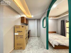 CHỈ 6.XXX.XXX CHO CĂN 1PN 1PK CỬA SỔ LỚN Q10