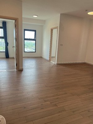 chính chủ bán căn hộ 0901 khu westbay. ban công đông nam, nhà đẹp. giá tốt. diện tích 68,68m2