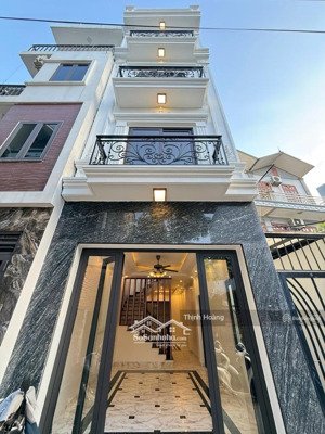 nhà đẹp long biên 4 tầng, 3 mặt thoáng, gần aeon, full nội thất