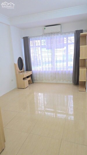 Bán nhà Lê Quang Đạo 31m2 nhà đẹp oto đỗ cổng vị trí đẹp 6.85 tỷ