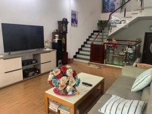 cho thuê nhà 1 trệt 3 lầu 5pn 4x18m mặt tiền đường số kdc phạm hữu lầu quận 7