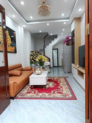 siêu hiếm! bán nhà xuân la- xuân đỉnh- tây hồ- gần ô tô - 35m2 - 5 tầng - mt 5.1m - giá chỉ 7.9 tỷ.