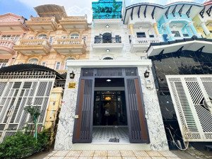 nhà đẹp xe hơi ngủ nhà lý phục man quận 7 dt 68m -tk 4 tàng - 4pn - giá nhỉnh 9 tỷ - full nội thất