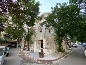 cho thuê biệt thự liền kề căn góc ngõ 10 nguyễn văn lộc 30tr