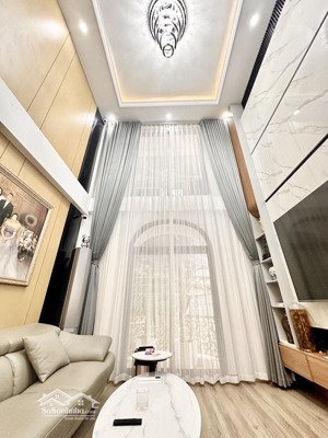 siêu phẩm nhà phố võng thị - 7 tầng thang máy - full nội thất tiền tỷ xịn xò - phong cách hiện đại