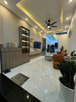 bán nhà đẹp phân lô phố an dương - đầy đủ nội thất - 2 thoáng trước sau - khu vực tiện ích bạt ngan