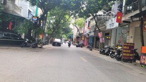 hàng hiếm văn quán ,hà đông 36m 5 tầng ,kinh doanh ,phân lô ô tô tránh